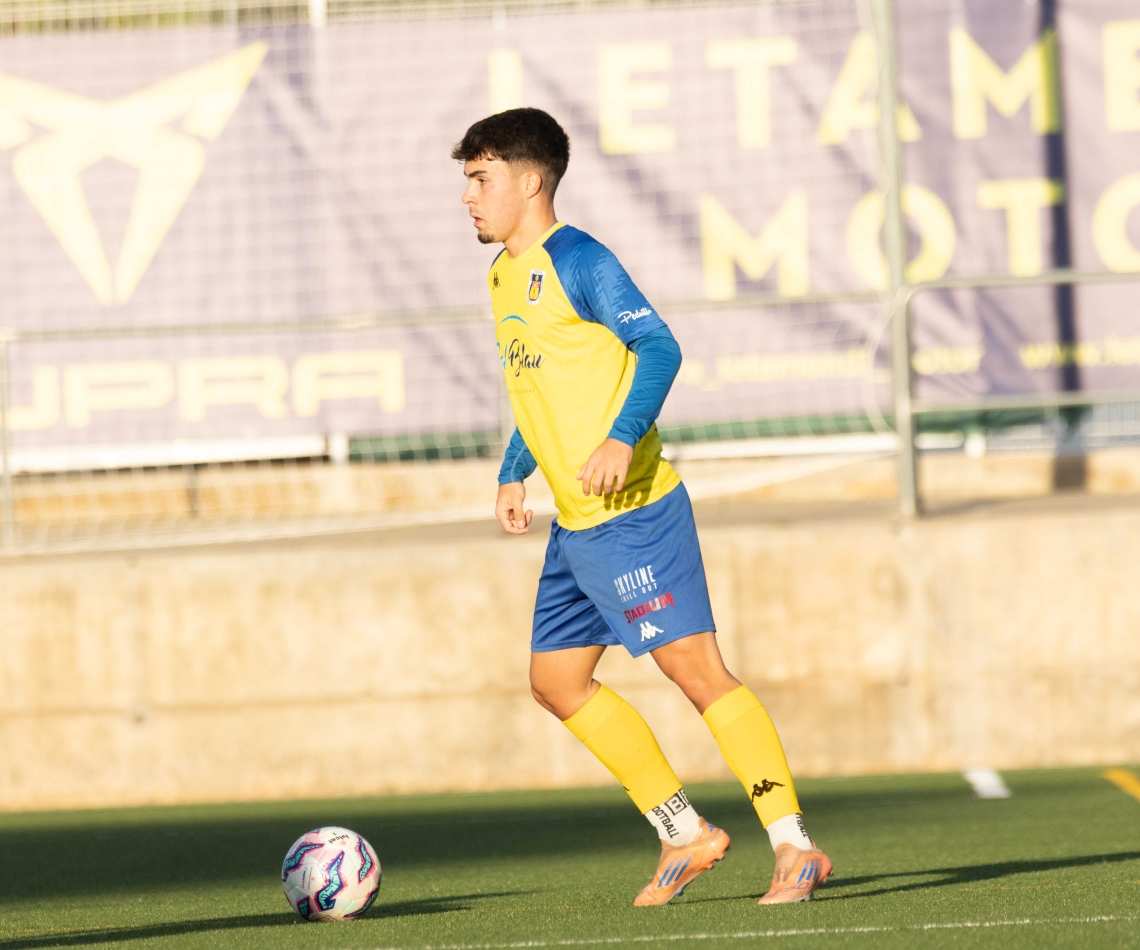 MARC GÓMEZ (Juvenil A) DEBUTA AMB EL PRIMER EQUIP