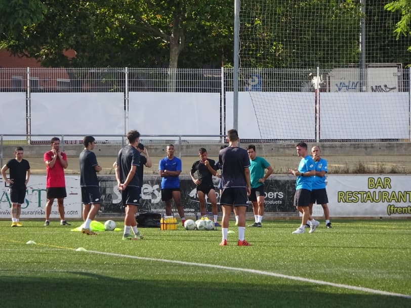 LA UE CASTELLDEFELS B 18-19, EN MARXA