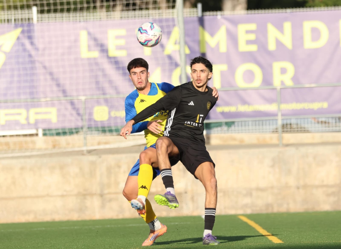 Lliga Elit 25-26. UE CASTELLDEFELS - CF CIUTAT COOPERATIVA: 2-2. S'escapen dos punts al 89'