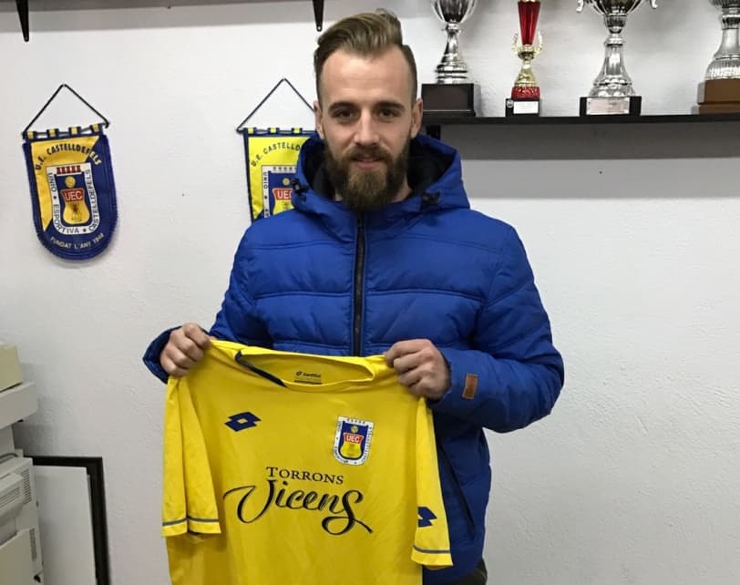 SERGI MORENO (CF Vilanova), NUEVO JUGADOR UE CASTELLDEFELS