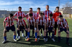 Tercera Catalana 25-26. Jornada 19. FUNDACIÓ ATLÈTIC SANT JUST - UE CASTELLDEFELS B: 4-0. Sense opcions a casa del líder