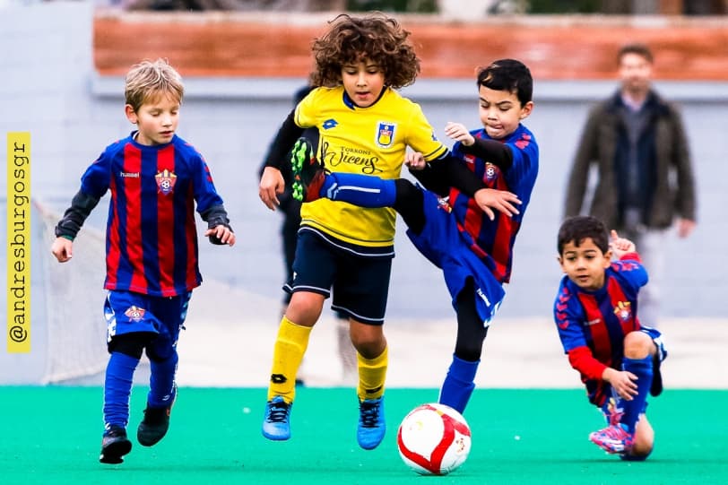 GALERIA D'IMATGES CAP DE SETMANA FUTBOL BASE (26-27 novembre). Andrés Burgos
