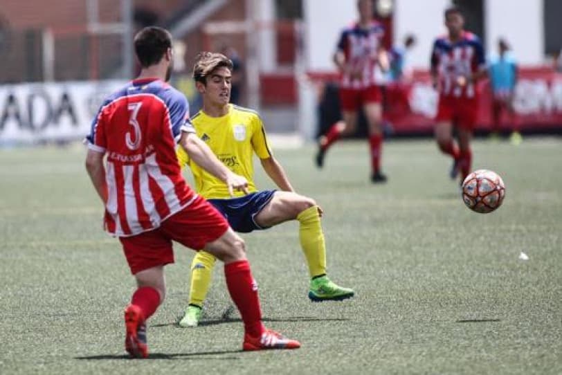 SERGI CABRÉ, JUGADOR DEL PRIMER EQUIP UE CASTELLDEFELS 16-17 A TOTS ELS EFECTES