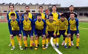 Tercera Catalana 25-26 (Grup 13). CF HOSTALETS DE PIEROLA - UE CASTELLDEFELS B: 2-2. Tercer empat del curs a domicili