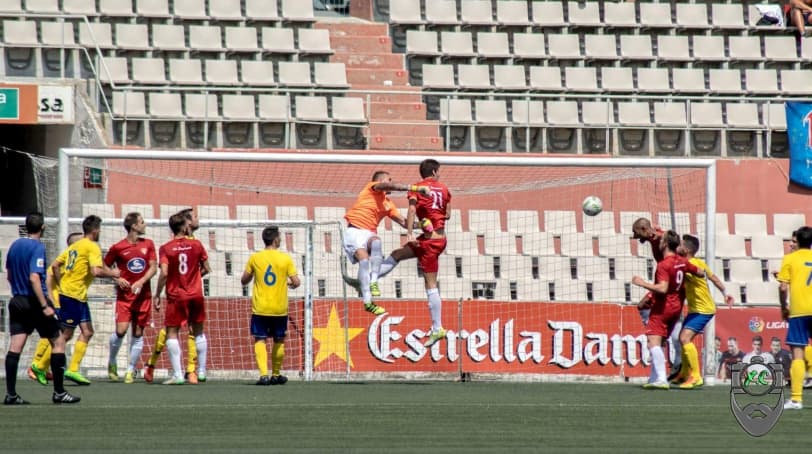 Jornada 2. Tercera Divisió. TERRASSA FC - UE CASTELLDEFELS: 1-0. 'Calorada' i derrota per la mínima