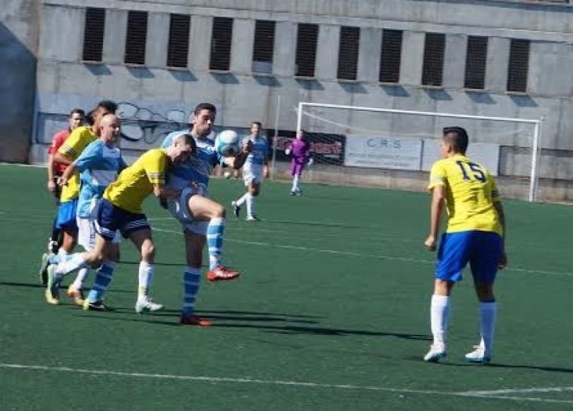EL CASTELLDEFELS B COMENÇA LA PRETEMPORADA I DISPUTA EL SEU PRIMER AMISTÓS