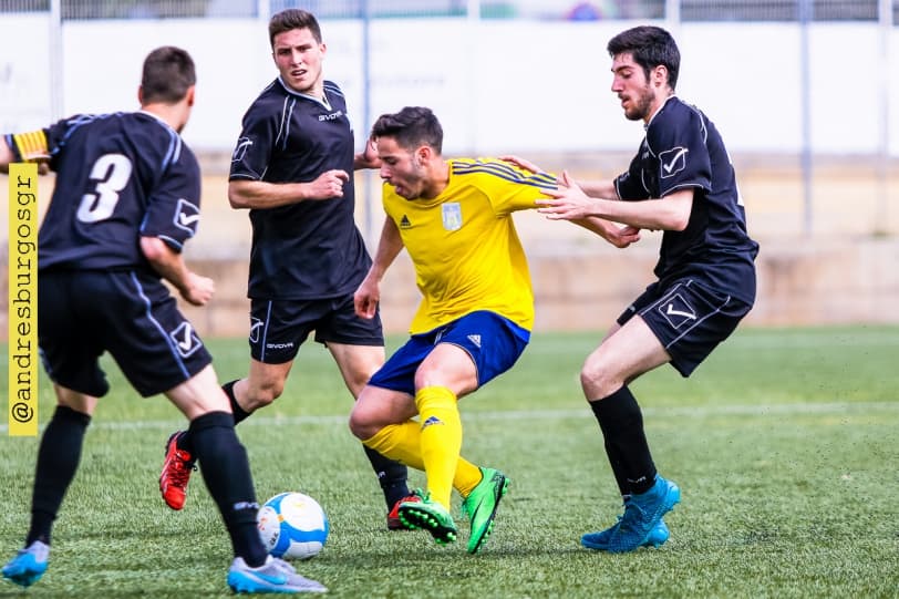 GALERIA D'IMATGES UE CASTELLDEFELS - UD TORREDEMBARRA. ANDRÉS BURGOS