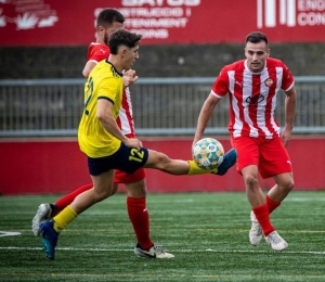 Lliga Elit 24-25. Jornada 1. UE VIC - UE CASTELLDEFELS: 2-0. Darrer quart d'hora fatídic