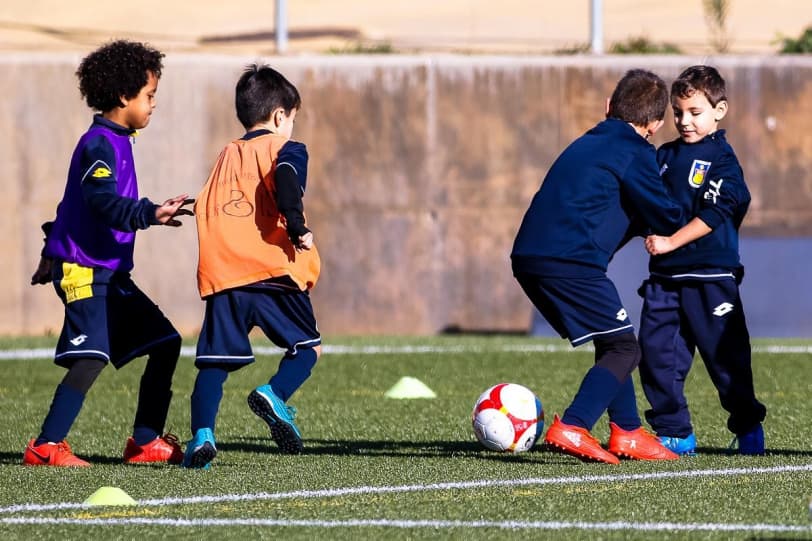 PRE BENJAMINES Y PROMESAS UE CASTELLDEFELS 17-18, EN MARCHA