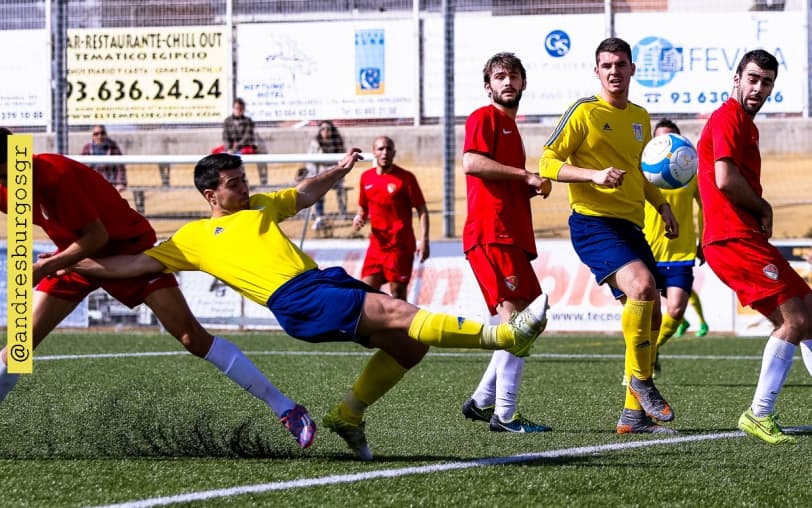 CARLOS SÁNCHEZ, EL ÚLTIMO JUGADOR DEL FÚTBOL BASE EN DEBUTAR CON EL PRIMER EQUIPO 15-16