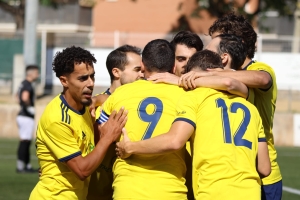Lliga Elit 24-25. Jornada 2. UE CASTELLDEFELS - UE VALLS: 3-0. Estrena local amb èxit