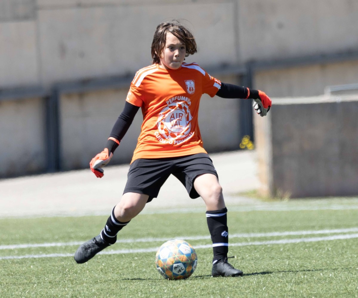 LES DADES DE LA JORNADA FUTBOL BASE UE CASTELLDEFELS (26-27-30 ABRIL 2025)