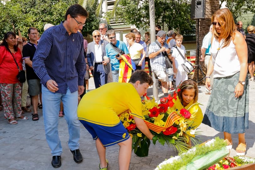 PRESENCIA UE CASTELLDEFELS EN LOS ACTOS DE LA DIADA NACIONAL DE CATALUNYA EN CASTELLDEFELS