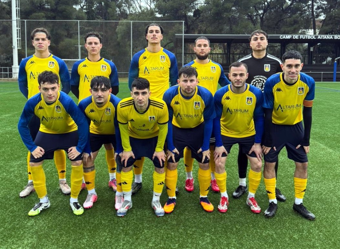Tercera Catalana 25-26 (Grup 13). Jornada 15. CD RIBES - UE CASTELLDEFELS C: 2-1. Cauen a les acaballes al camp del líder