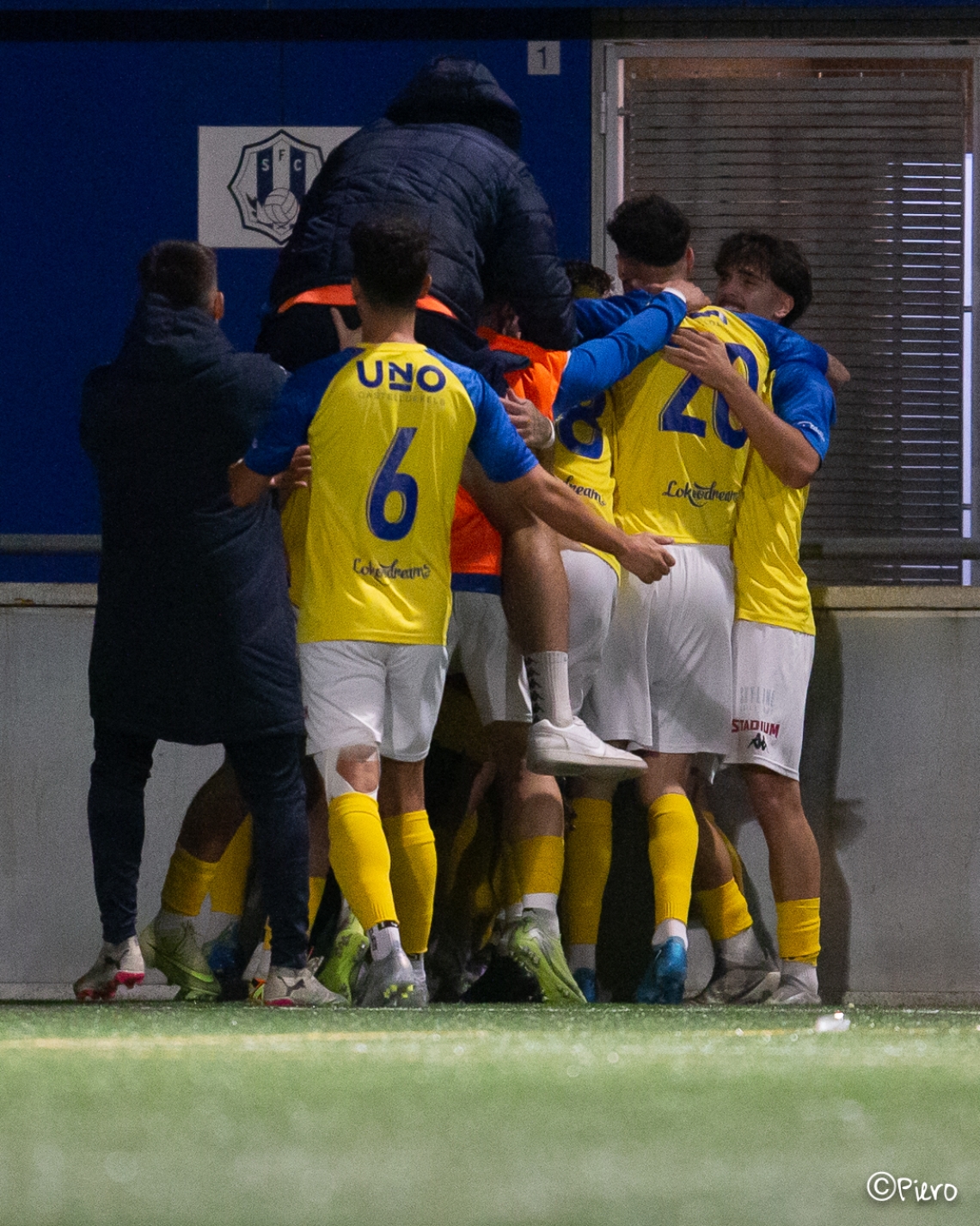 Lliga Elit 25-26. Jornada 7. SANTFELIUENC FC - UE CASTELLDEFELS: 1-2. Nou final feliç a Les Grases