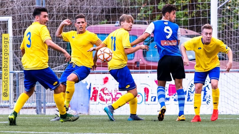 GALERIA D'IMATGES 1a Ronda Copa Catalunya 16-17: UE CASTELLDEFELS - CF BADALONA. Andrés Burgos
