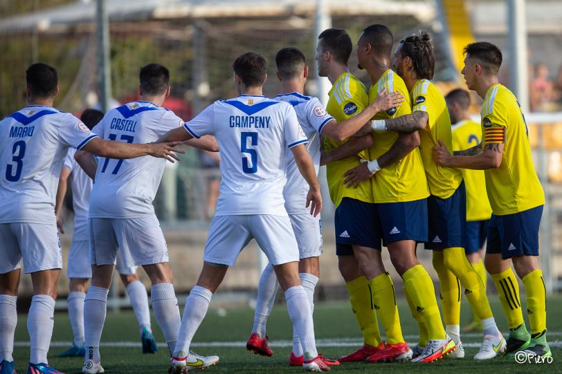 Tercera #RFEF 22-23 (Grup 5). Jornada 1. UE CASTELLDEFELS - CE EUROPA: 0-2. Bona feina sense sort contra un efectiu Europa