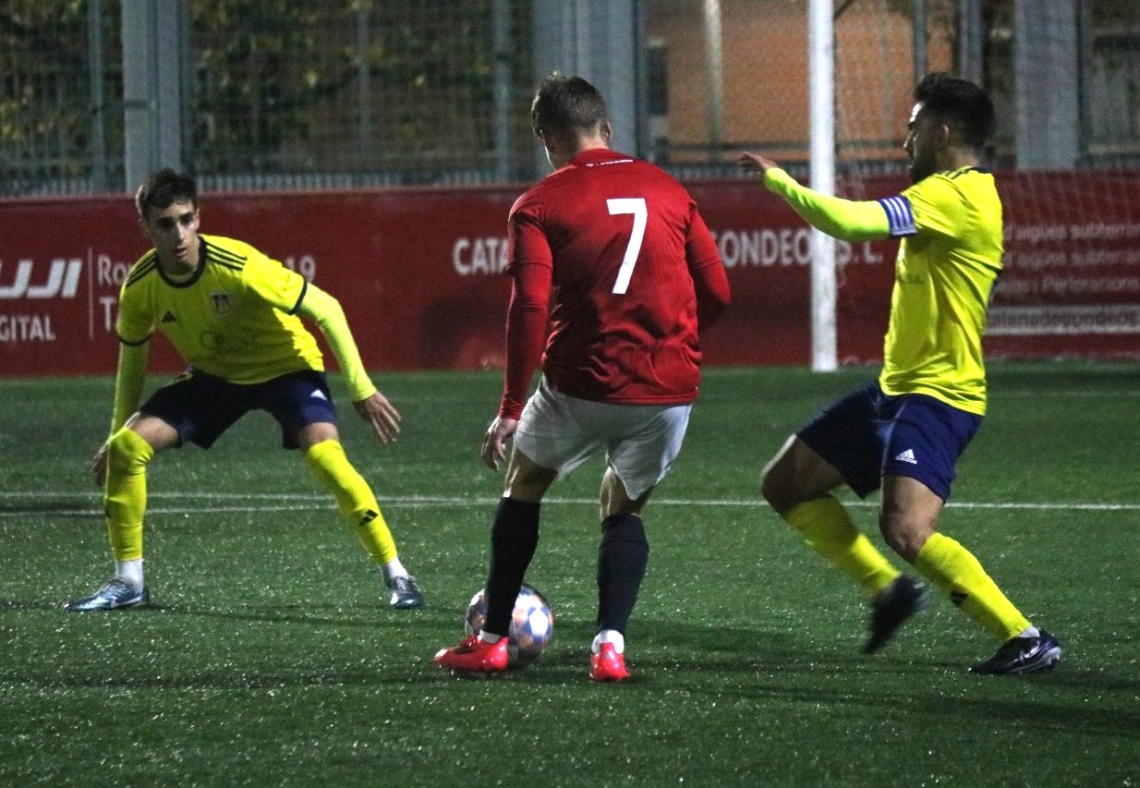 Lliga Elit 24-25. Jornada 7. CF POBLA DE MAFUMET - UE CASTELLDEFELS: 3-0. La història no canvia a La Pobla